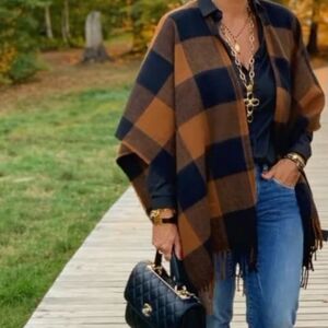 Matilda Jane Poncho. ( One Size)